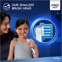 Oral B Pro Kids 3 - Spazzolino Elettrico Frozen  - Profumeria Italia Oral B Pro Kids 3 - Spazzolino Elettrico Frozen  - Profumeria Italia